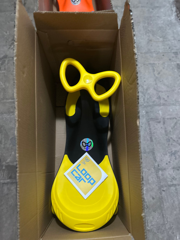 سه چرخه لوپ کار مشکی زرد چراغدار/ Loopcar LED